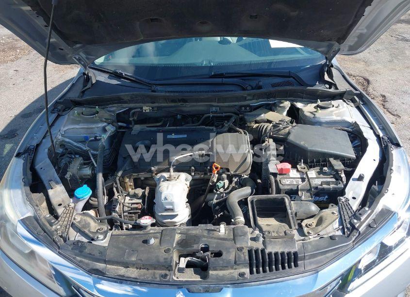 Photo 10 of 2017 Honda Accord LX (VIN 1HGCR2F34HA050049)