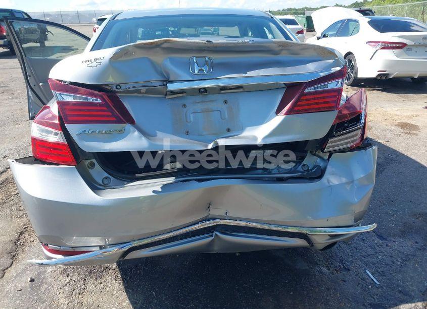 Photo 6 of 2017 Honda Accord LX (VIN 1HGCR2F34HA050049)