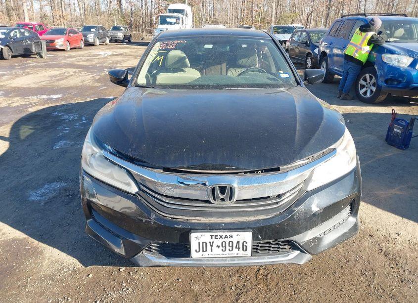 Photo 12 of 2017 Honda Accord LX (VIN 1HGCR2F34HA061942)