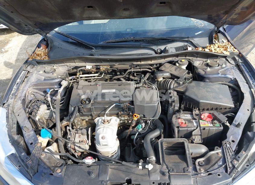 Photo 10 of 2017 Honda Accord LX (VIN 1HGCR2F34HA089403)