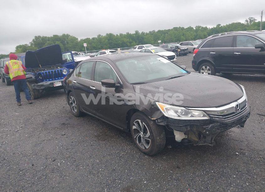 2017 Honda Accord LX (VIN 1HGCR2F34HA100304) main photo