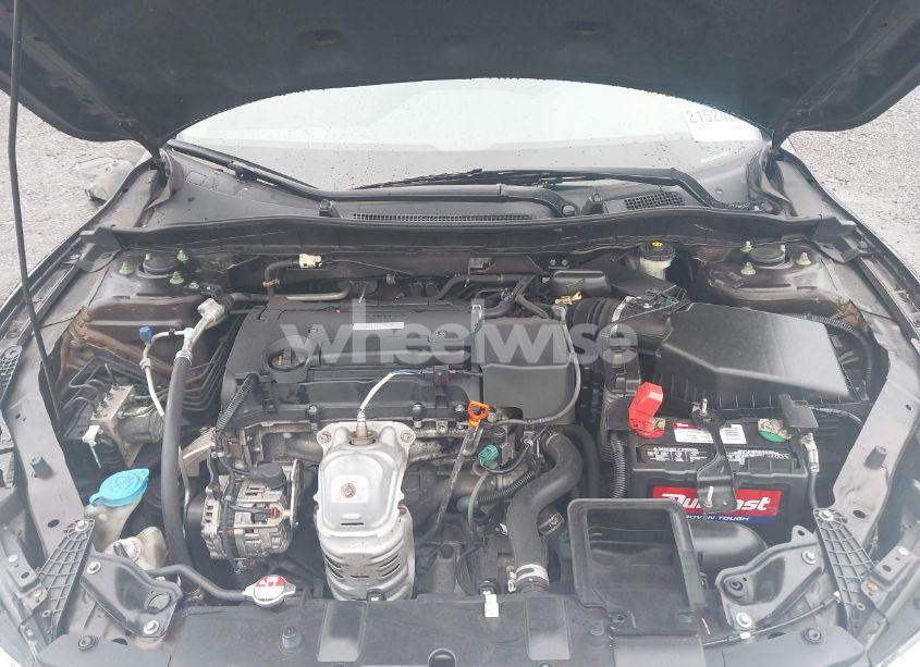 Photo 10 of 2017 Honda Accord LX (VIN 1HGCR2F34HA100304)