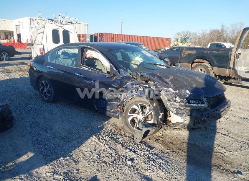 2017 Honda Accord LX (VIN 1HGCR2F34HA111710) main photo