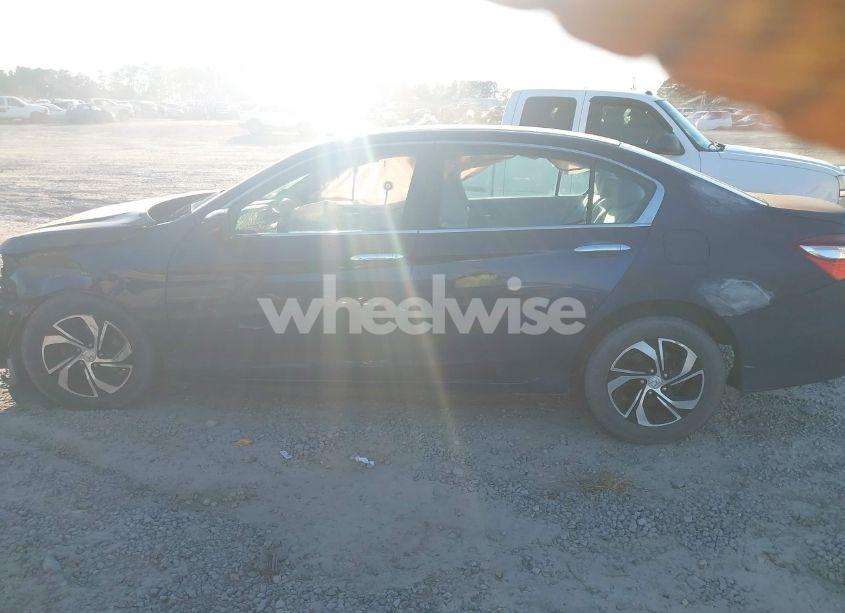 Photo 14 of 2017 Honda Accord LX (VIN 1HGCR2F34HA111710)