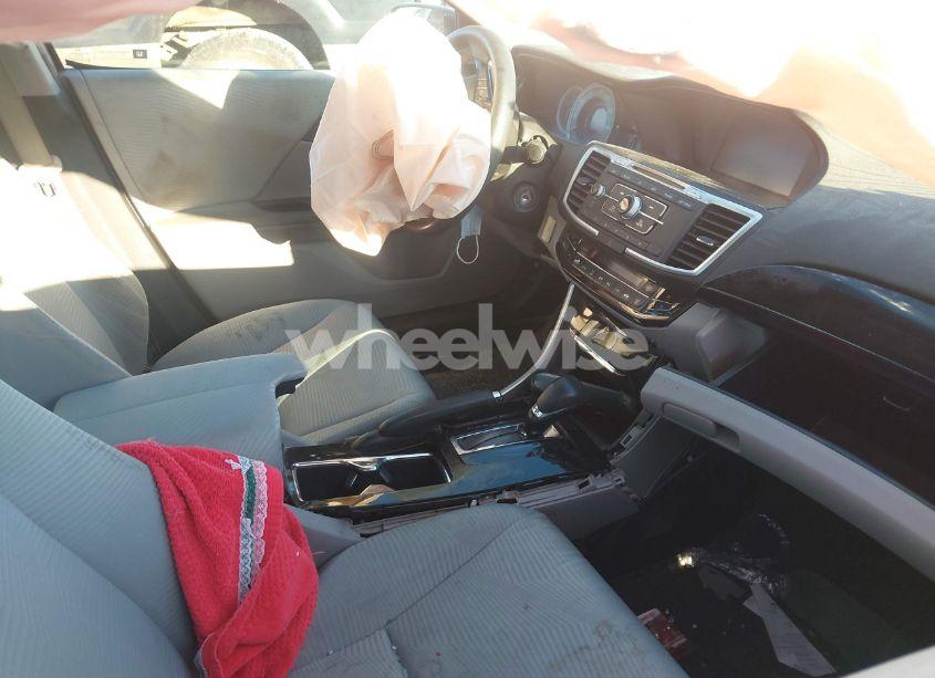 Photo 5 of 2017 Honda Accord LX (VIN 1HGCR2F34HA111710)