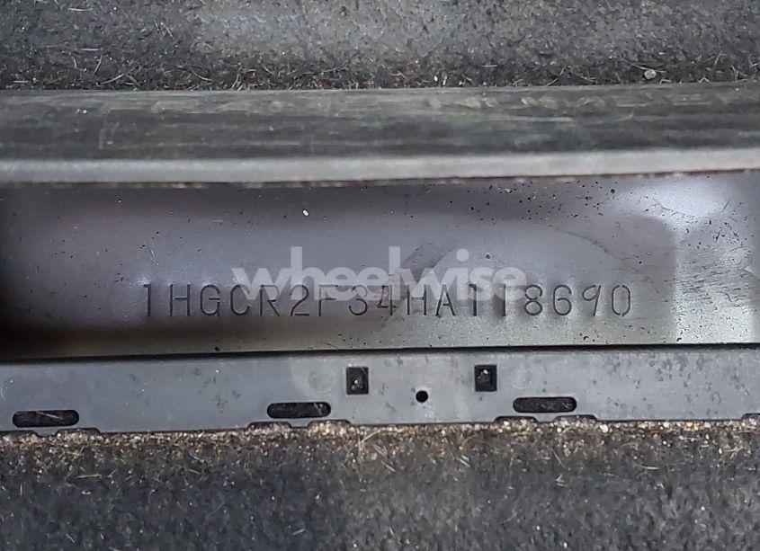 Photo 9 of 2017 Honda Accord LX (VIN 1HGCR2F34HA118690)