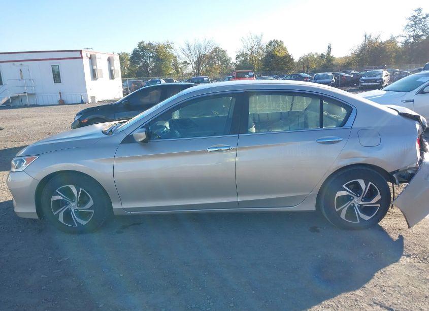 Photo 14 of 2017 Honda Accord LX (VIN 1HGCR2F34HA119208)