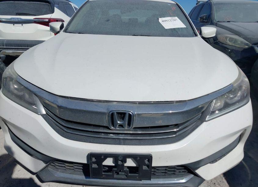 Photo 6 of 2017 Honda Accord LX (VIN 1HGCR2F34HA168442)