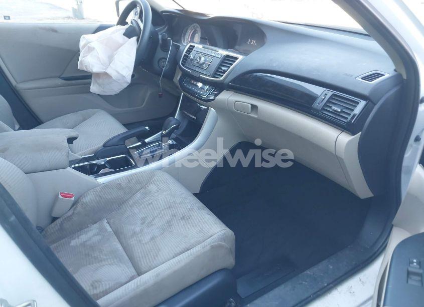 Photo 5 of 2017 Honda Accord LX (VIN 1HGCR2F34HA183703)