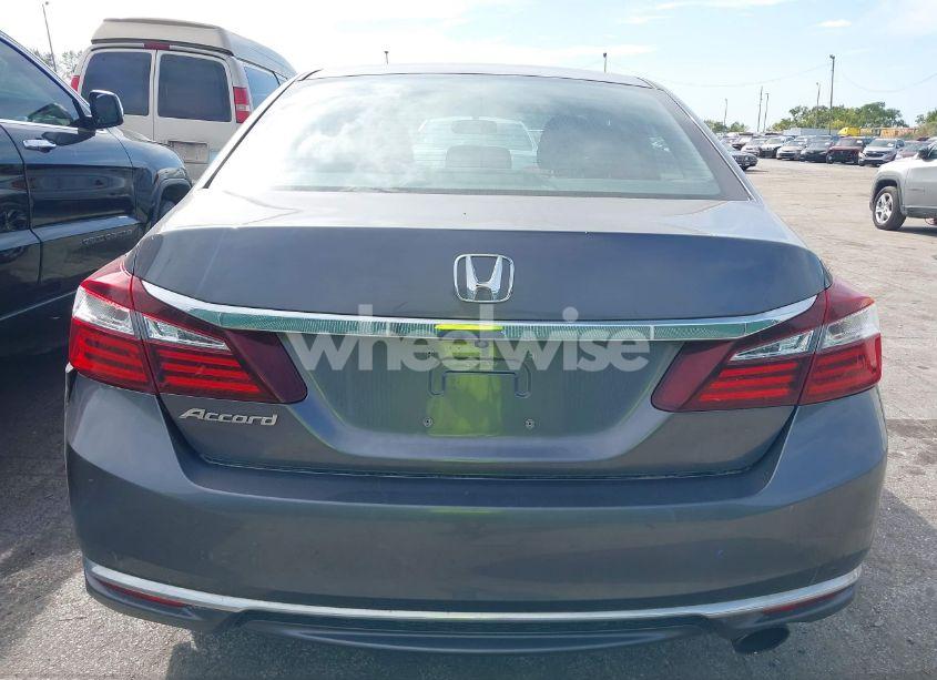 Photo 17 of 2017 Honda Accord LX (VIN 1HGCR2F34HA207367)