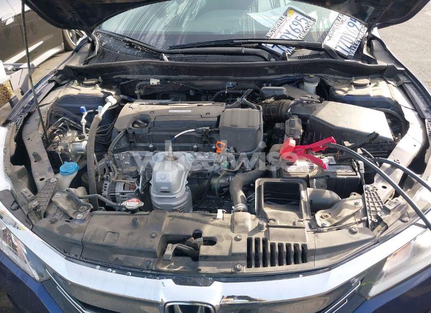 Photo 10 of 2017 Honda Accord LX (VIN 1HGCR2F34HA246332)