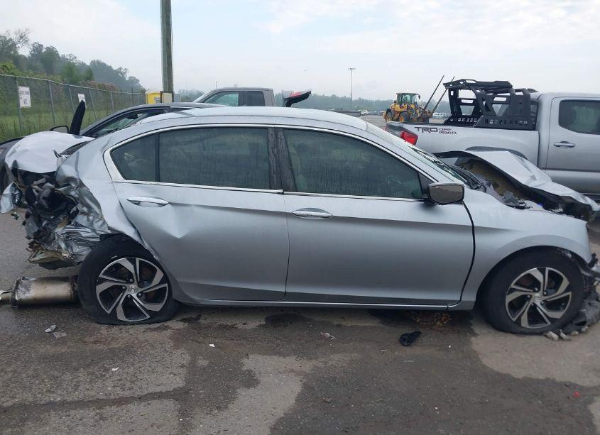 Photo 13 of 2017 Honda Accord LX (VIN 1HGCR2F34HA247934)