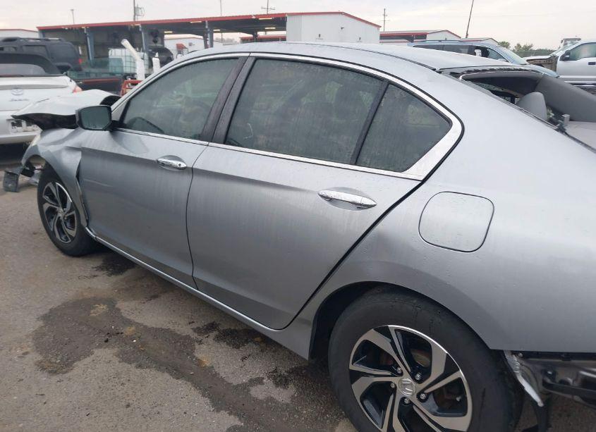 Photo 14 of 2017 Honda Accord LX (VIN 1HGCR2F34HA247934)