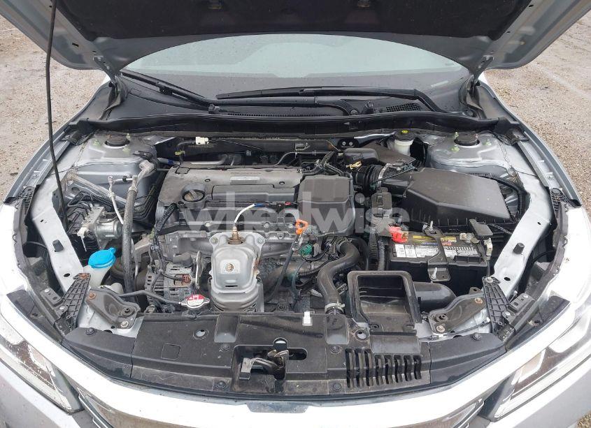 Photo 10 of 2017 Honda Accord LX (VIN 1HGCR2F34HA279296)