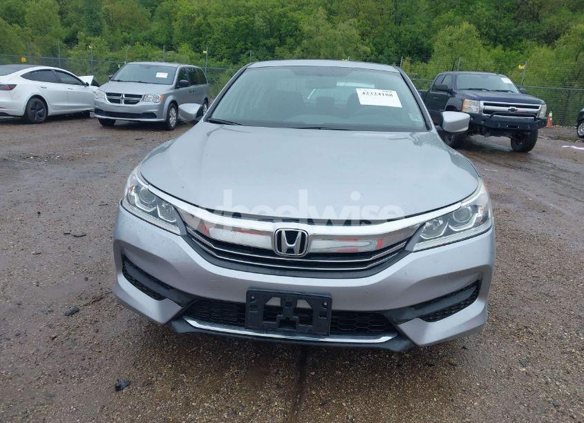 Photo 12 of 2017 Honda Accord LX (VIN 1HGCR2F34HA279296)