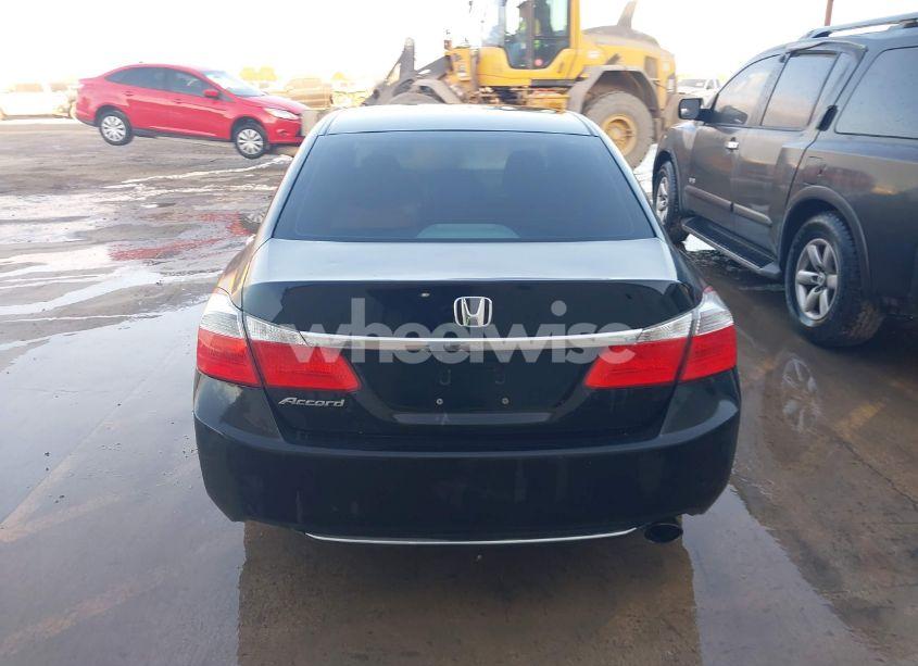 Photo 16 of 2013 Honda Accord LX (VIN 1HGCR2F35DA004515)