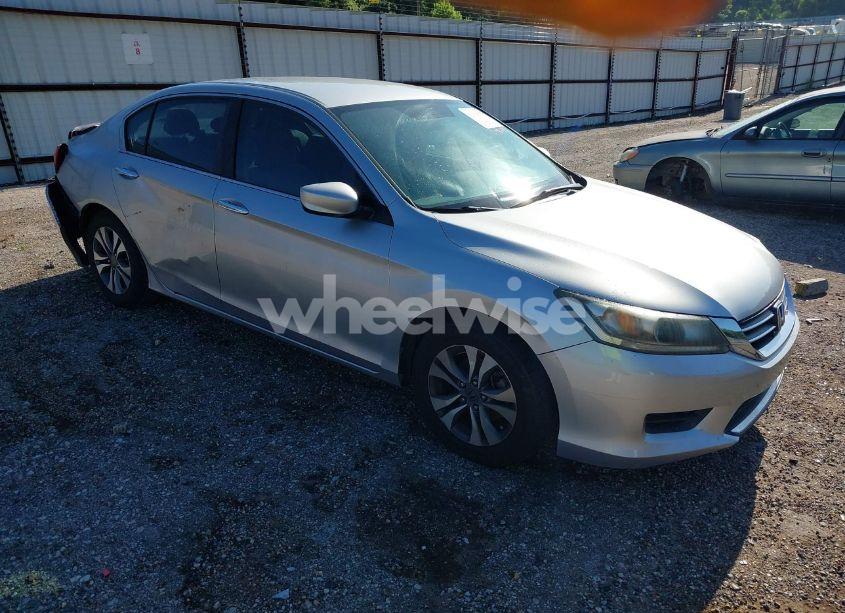 2013 Honda Accord LX (VIN 1HGCR2F35DA053553) main photo