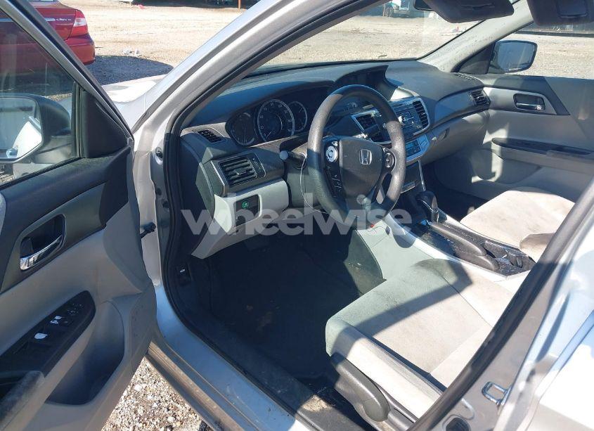 Photo 20 of 2013 Honda Accord LX (VIN 1HGCR2F35DA053553)