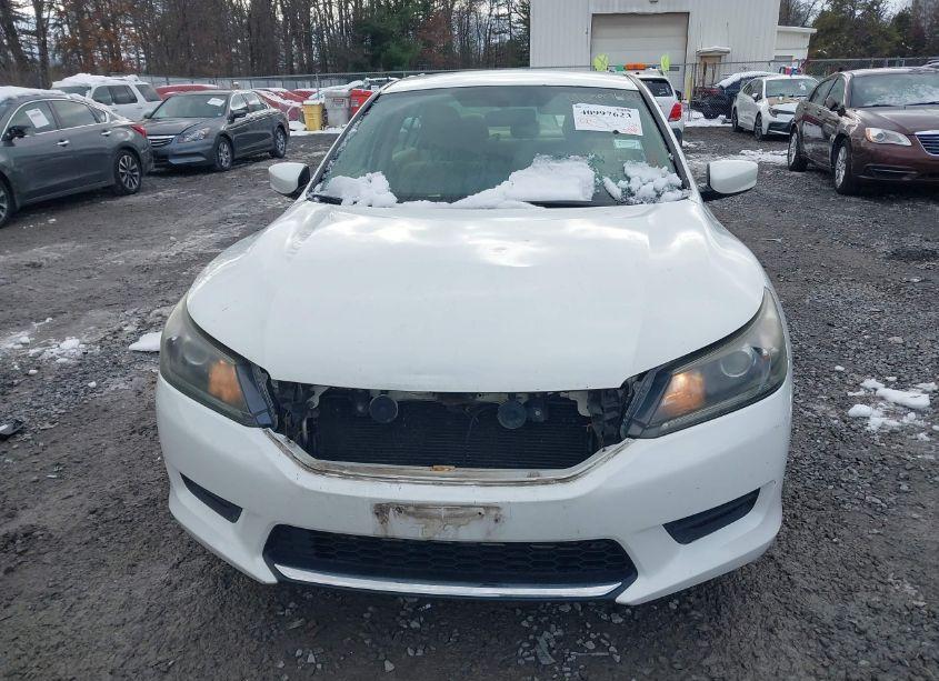 Photo 12 of 2013 Honda Accord LX (VIN 1HGCR2F35DA064780)