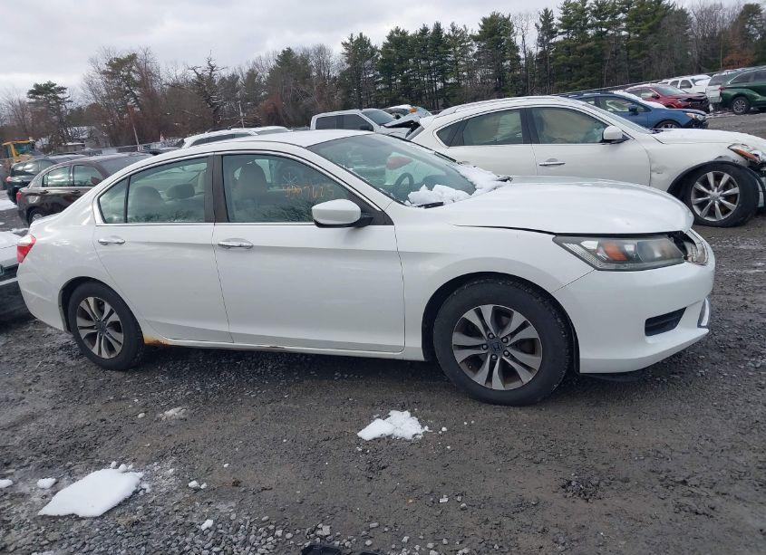 Photo 13 of 2013 Honda Accord LX (VIN 1HGCR2F35DA064780)