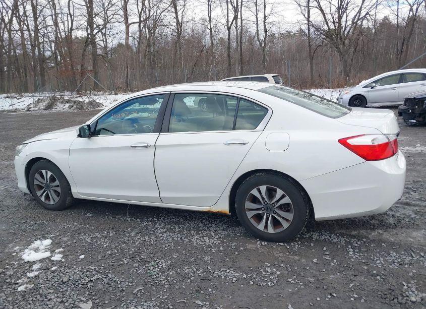 Photo 14 of 2013 Honda Accord LX (VIN 1HGCR2F35DA064780)
