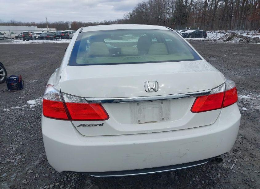 Photo 16 of 2013 Honda Accord LX (VIN 1HGCR2F35DA064780)