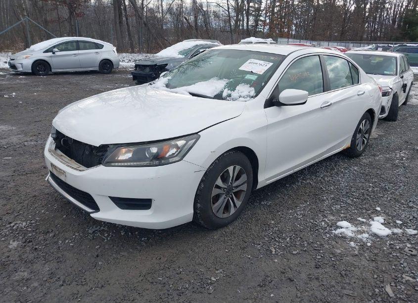 Photo 2 of 2013 Honda Accord LX (VIN 1HGCR2F35DA064780)