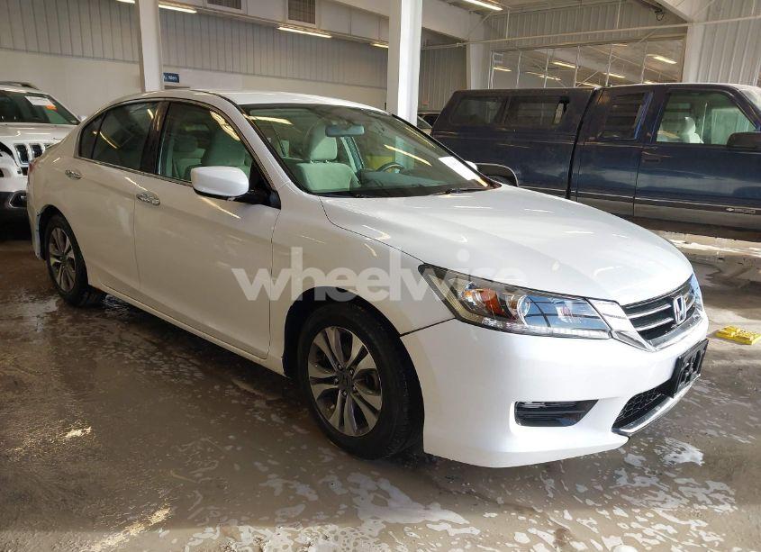 2013 Honda Accord LX (VIN 1HGCR2F35DA084124) main photo