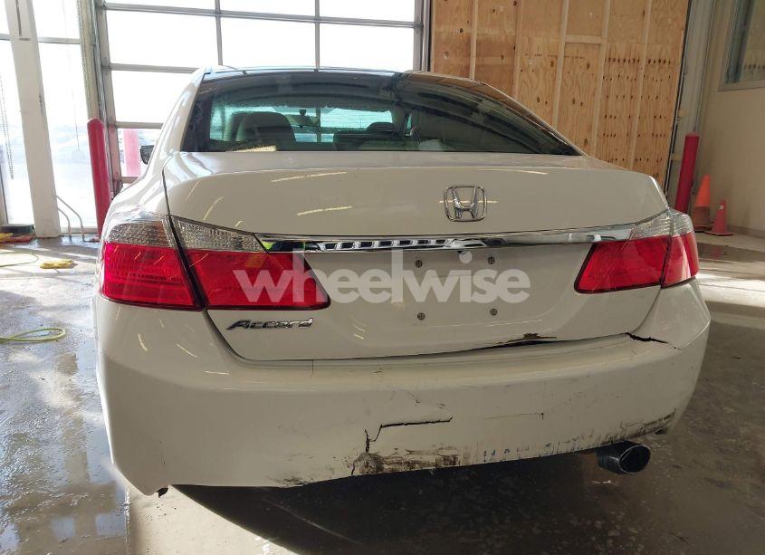 Photo 16 of 2013 Honda Accord LX (VIN 1HGCR2F35DA084124)
