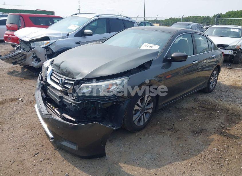 Photo 2 of 2013 Honda Accord LX (VIN 1HGCR2F35DA099920)