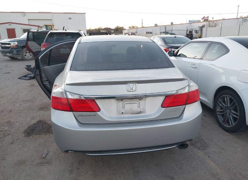 Photo 16 of 2013 Honda Accord LX (VIN 1HGCR2F35DA113671)