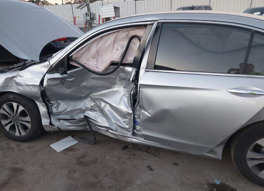 Photo 6 of 2013 Honda Accord LX (VIN 1HGCR2F35DA113671)