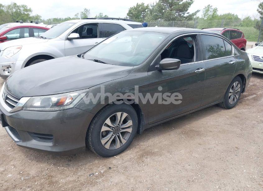 Photo 2 of 2013 Honda Accord LX (VIN 1HGCR2F35DA122516)
