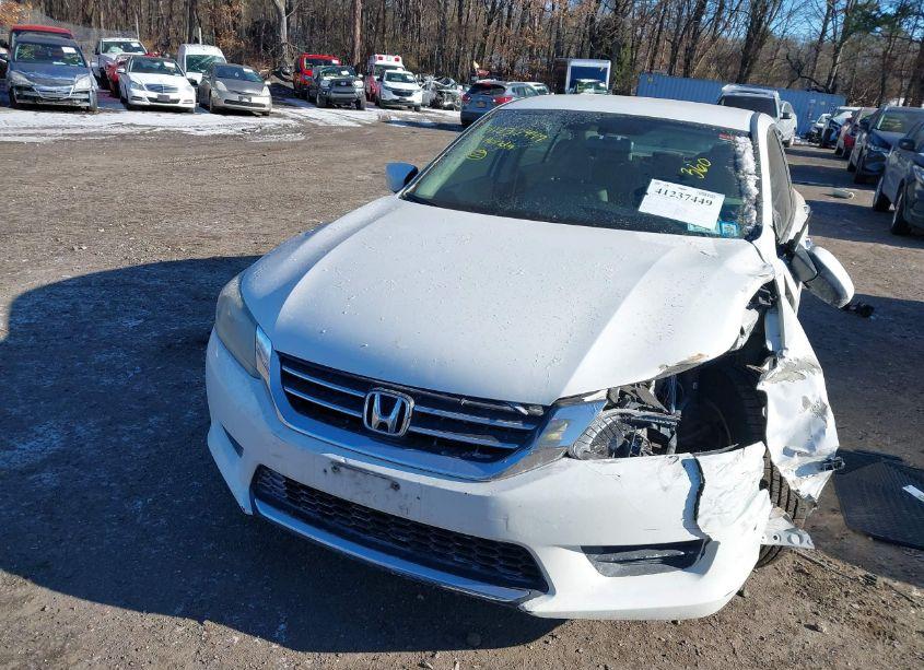 Photo 12 of 2013 Honda Accord LX (VIN 1HGCR2F35DA129045)
