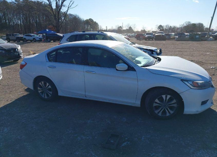 Photo 13 of 2013 Honda Accord LX (VIN 1HGCR2F35DA129045)