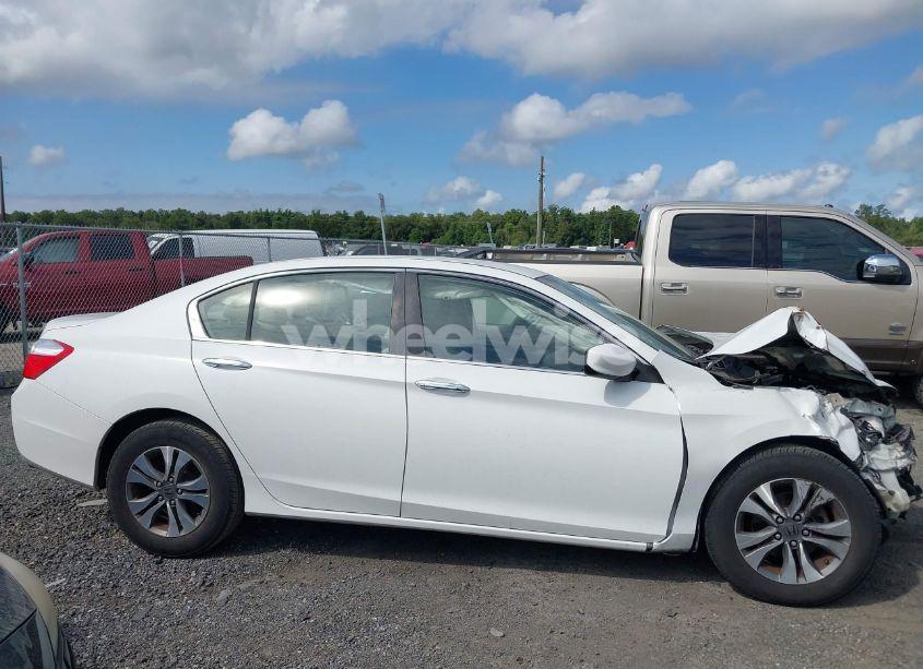 Photo 13 of 2013 Honda Accord LX (VIN 1HGCR2F35DA142295)