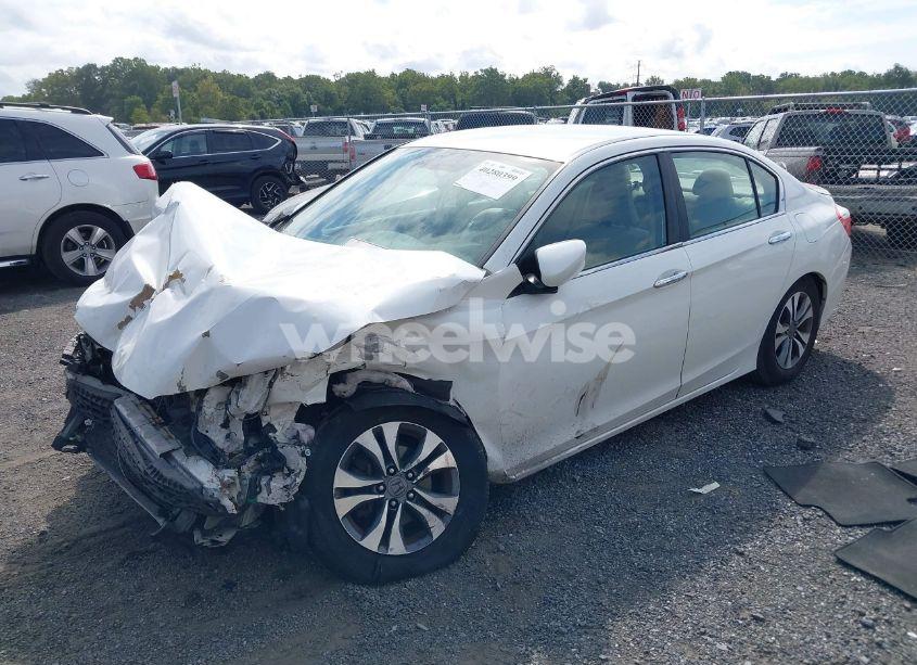 Photo 2 of 2013 Honda Accord LX (VIN 1HGCR2F35DA142295)