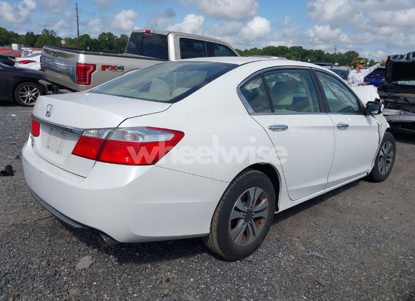 Photo 4 of 2013 Honda Accord LX (VIN 1HGCR2F35DA142295)