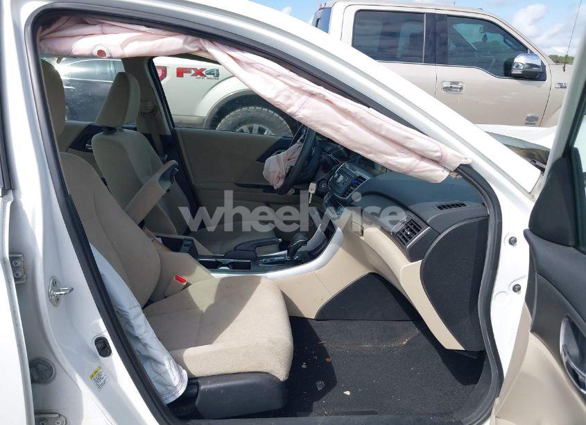 Photo 5 of 2013 Honda Accord LX (VIN 1HGCR2F35DA142295)