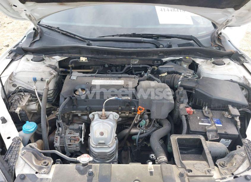 Photo 10 of 2013 Honda Accord LX (VIN 1HGCR2F35DA143219)