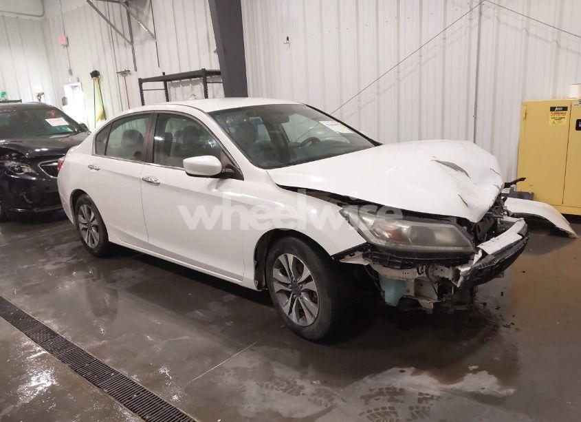 2013 Honda Accord LX (VIN 1HGCR2F35DA152843) main photo