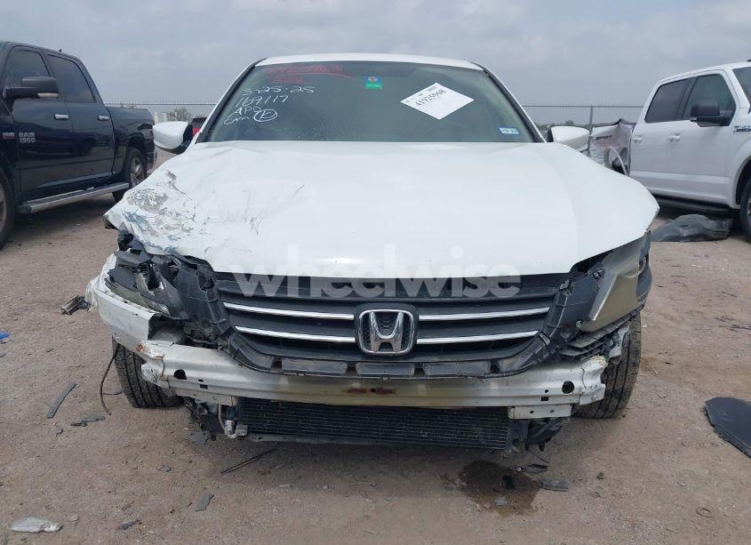 Photo 12 of 2013 Honda Accord LX (VIN 1HGCR2F35DA187141)