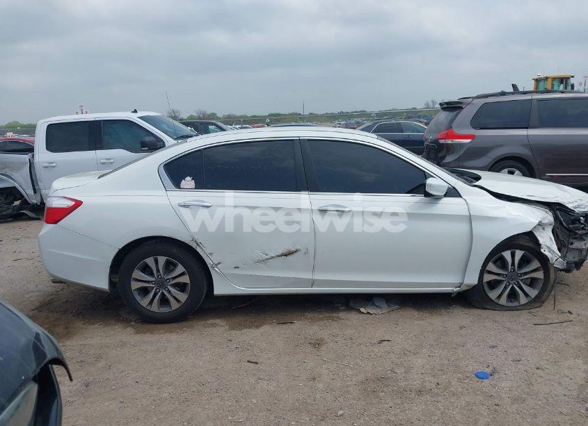 Photo 13 of 2013 Honda Accord LX (VIN 1HGCR2F35DA187141)