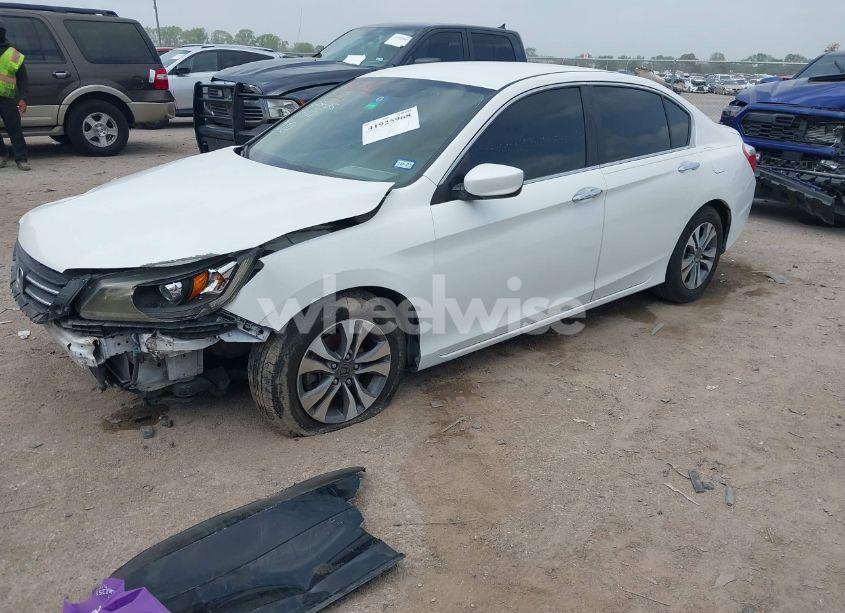 Photo 2 of 2013 Honda Accord LX (VIN 1HGCR2F35DA187141)