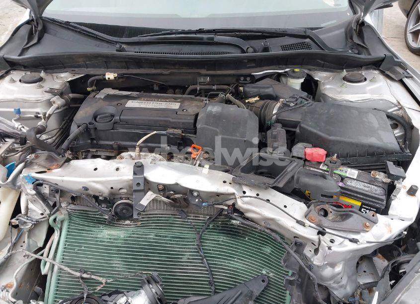 Photo 10 of 2013 Honda Accord LX (VIN 1HGCR2F35DA187849)