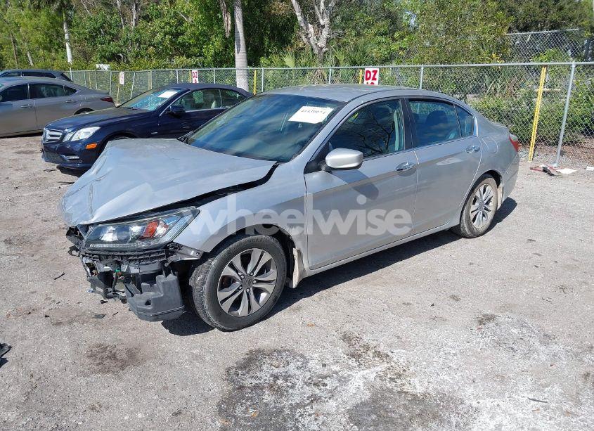Photo 2 of 2013 Honda Accord LX (VIN 1HGCR2F35DA236712)