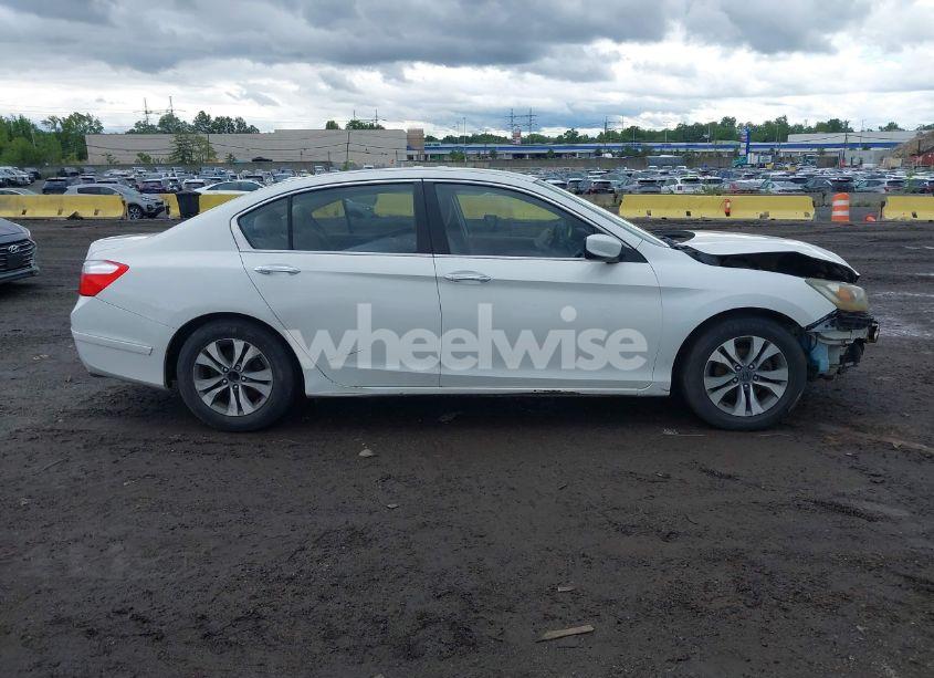 Photo 13 of 2013 Honda Accord LX (VIN 1HGCR2F35DA250674)