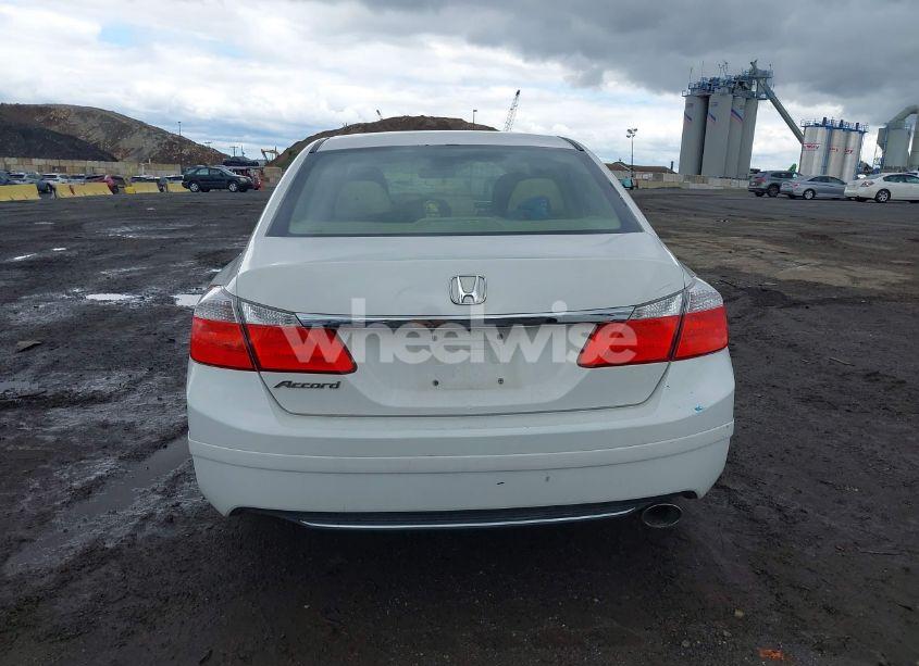 Photo 16 of 2013 Honda Accord LX (VIN 1HGCR2F35DA250674)