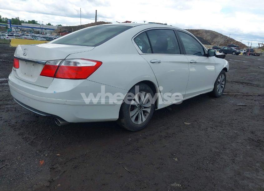 Photo 4 of 2013 Honda Accord LX (VIN 1HGCR2F35DA250674)