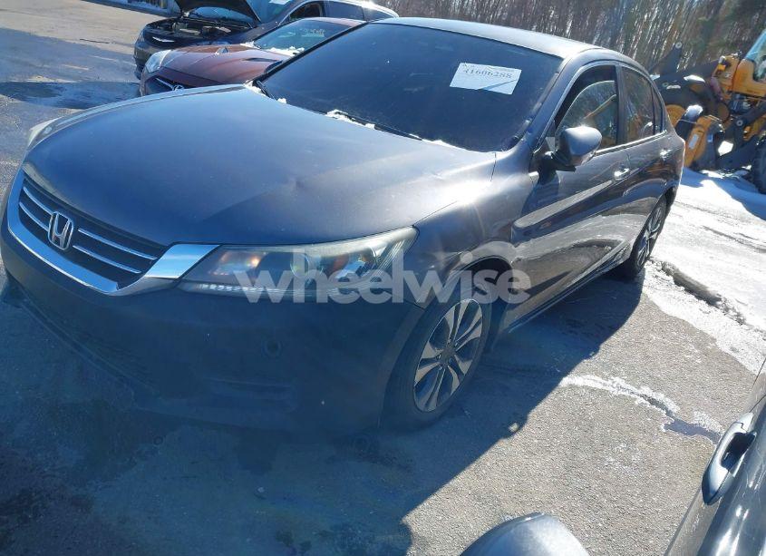 Photo 2 of 2013 Honda Accord LX (VIN 1HGCR2F35DA257396)